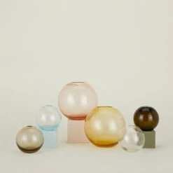 Aurora Sphere Vase - Olive -ferm LIVING Store 0722204557 RT f0b50a83 c69c 4a46 b909 33edda2e18be