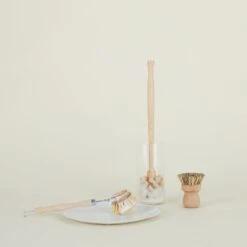 Essential Wood Handled Scrubber + Replacement Brush -ferm LIVING Store 0722205915