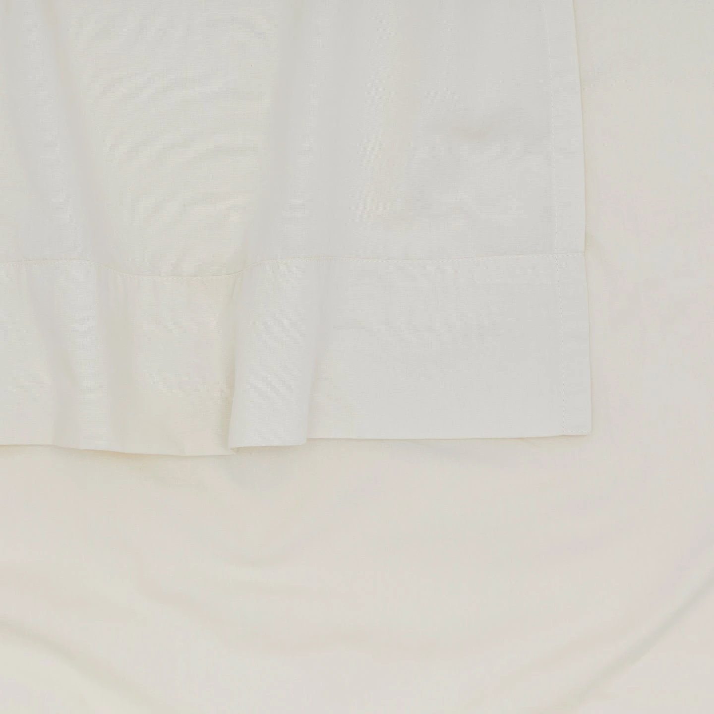Essential Percale Sheet Set - Ivory 4 Essential Percale Sheet Set - Ivory - Image 2