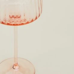 Ribbed Red Wine Glass -ferm LIVING Store AVL.500.30.004.095 DETAIL