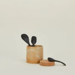 Bloomingville Round Acacia Spoon -ferm LIVING Store BLV.500.70.020.770 e1 d7cb70cc 5607 4b82 b7a2 24af8f98d639