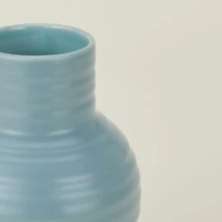 Essential Ceramic Vase - Sky -ferm LIVING Store HNY.100.30.021.510 DETAIL