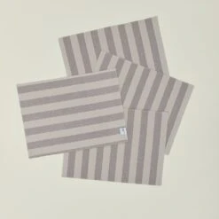 Essential Striped Placemat, Set Of 4 - Light Grey/Dark Grey -ferm LIVING Store HNY.500.50.070.050 c