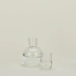 Seeded Glass Carafe - Clear -ferm LIVING Store SMD.500.30.015.000 b