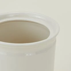 Larder Crock - Ivory -ferm LIVING Store SMD.500.70.MIX .045 c