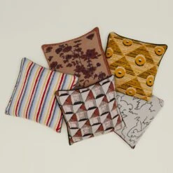 Cashmere Pillow - Shaker Stripes -ferm LIVING Store SNY.300.20.006.MIX a TC fcf7445e ca01 4eb1 8f61 0d43f29938ef