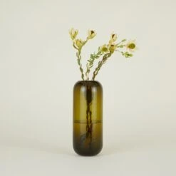 Aurora Pill Vase - Olive 10 Aurora Pill Vase - Olive -ferm LIVING Store SPRING202111481 RT 5cad4042 cb20 47ec a91b a6eb38ba548e